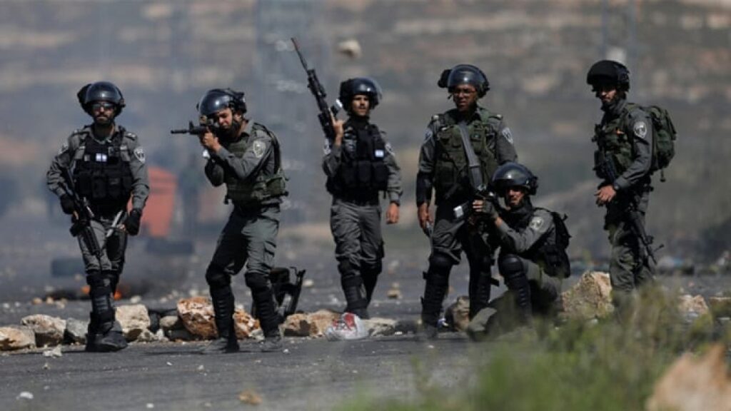 Israeli soldiers detain 50 Palestinians in West Bank