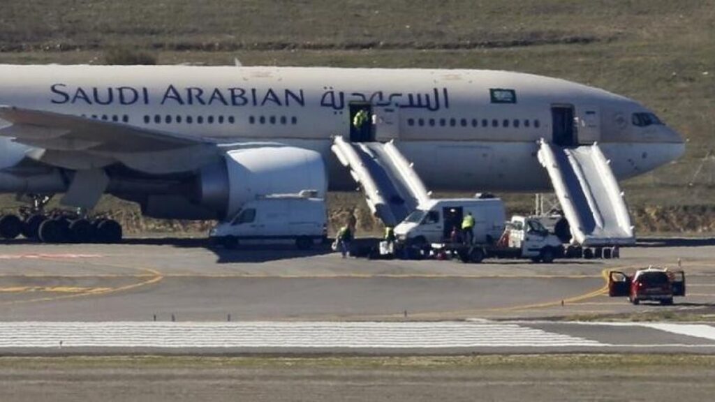 Saudi Airlines imposes travel conditions for 25 states