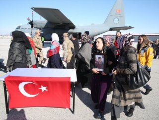 Turkey holds military ceremony for avalanche victims