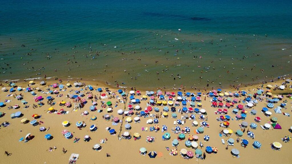 Turkey to host twice as many tourists in 2021